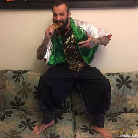 دانلود اهنگ من باهات قهرم  تو فقط فکرِ خودت بودی و بس امیر تتلو ترند اینستاگرام